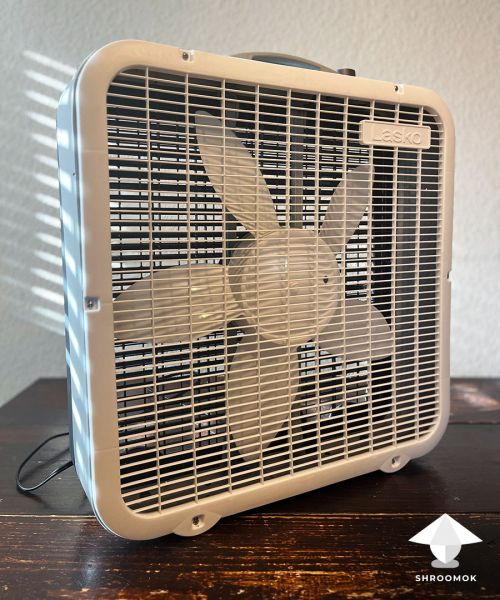 Fan and air purifier for DIY laminar flow hood. Laminar flow hood guide