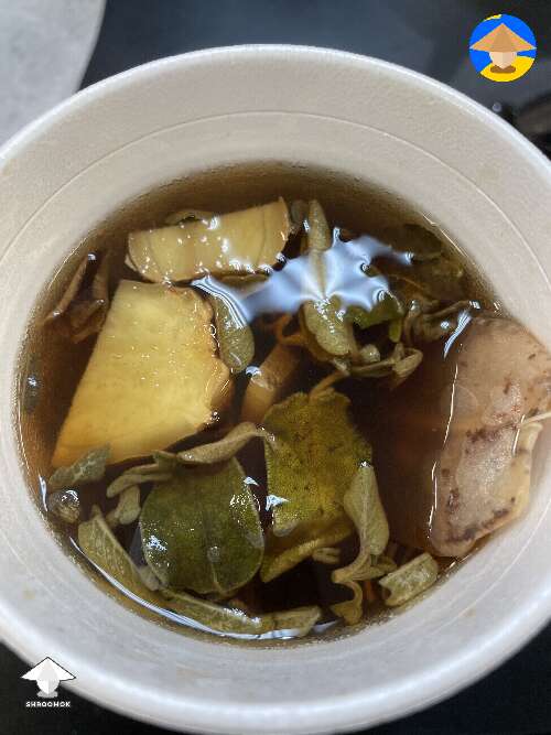 Mushroom tea: ginger, mint, sage, honey, tea bag and shrooms - really nice combination for a tasty treat
