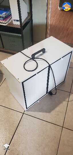 Built a laminar flow hood. Done a few agar transfers under it so far, so good