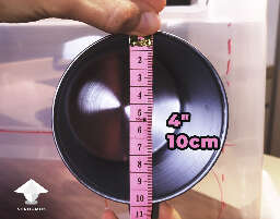 Tin can for making armholes in still air box
